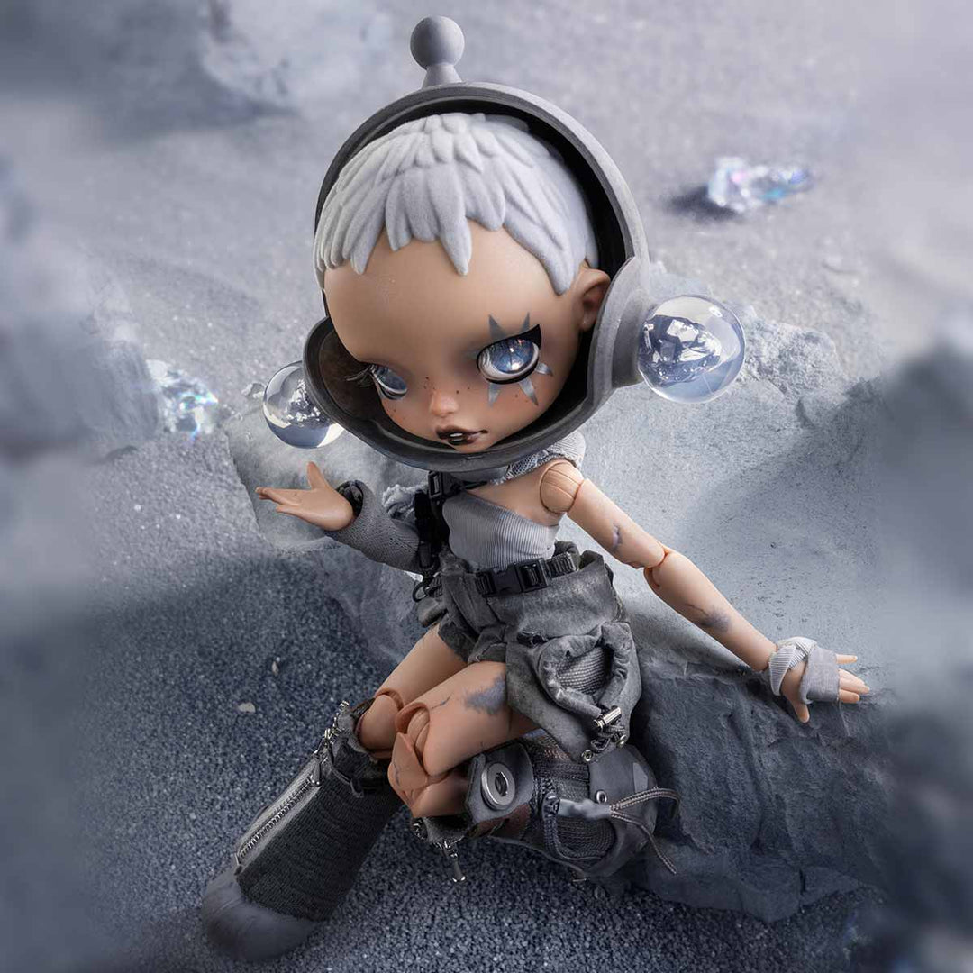pre order] SKULLPANDA × DUCATI 1/6 Action Figure – Little Mysteries