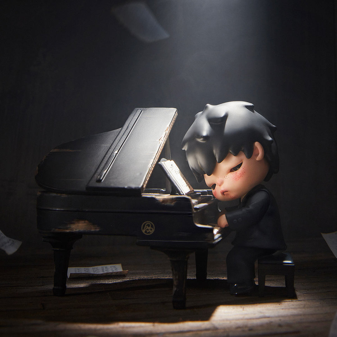 pre order] Hirono The Pianist Figure – Little Mysteries