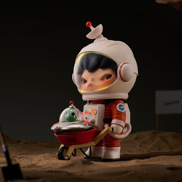 [pre order] Hirono Search for Aliens Figurine