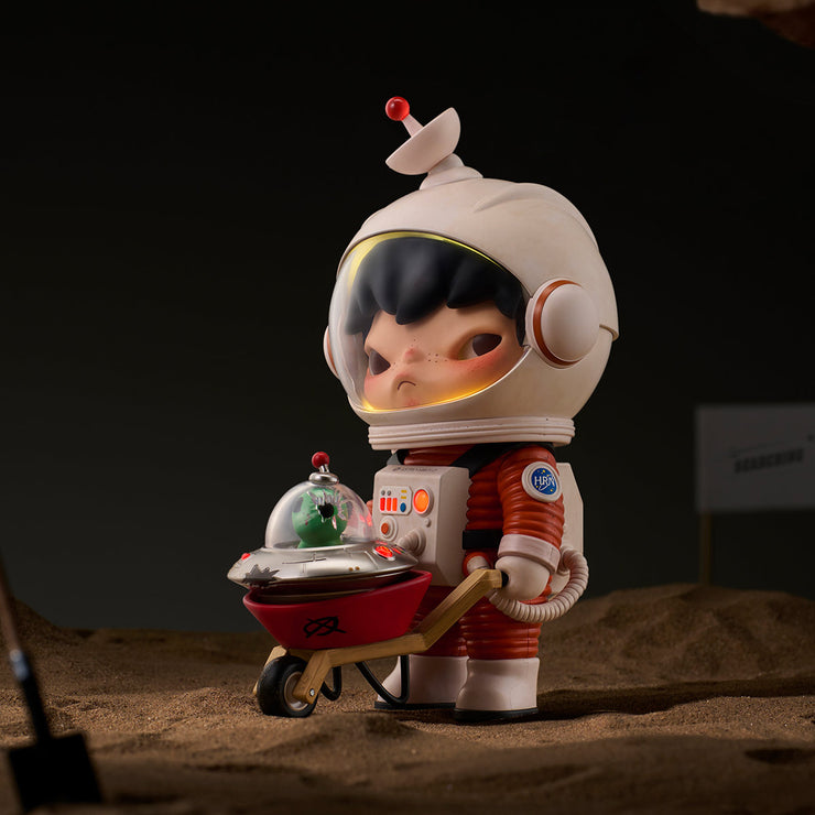 [pre order] Hirono Search for Aliens Figurine