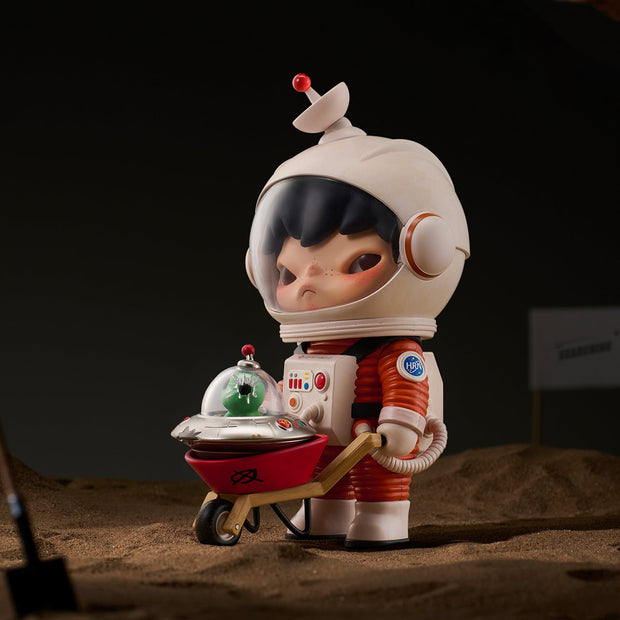 [pre order] Hirono Search for Aliens Figurine