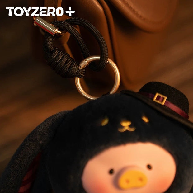 [pre order] LULU THE PIGGY - VINYL FACE PLUSH KEYCHAIN (MAGICIAN BUNNY LULU VER.)