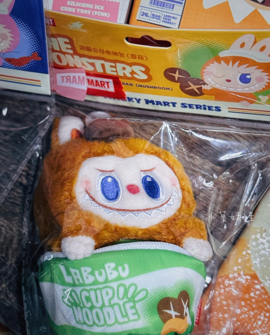 ラブブ LABUBU Wacky Mart カップ麺ストレージバッグ ラブブ LABUBU Wacky Mar カップ麺ストレージバッグ シーフード