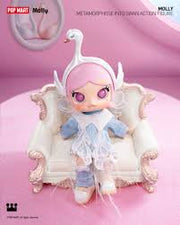 [pre order]  MOLLY Metamorphose into Swan Action Figure